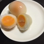 冷凍たまご。卵1個で目玉焼き2個できちゃう。